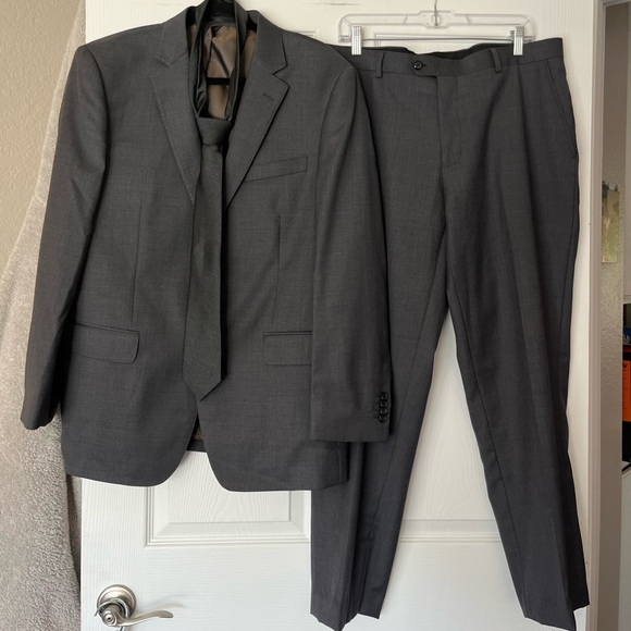 Renoir Charcoal Wool Suit